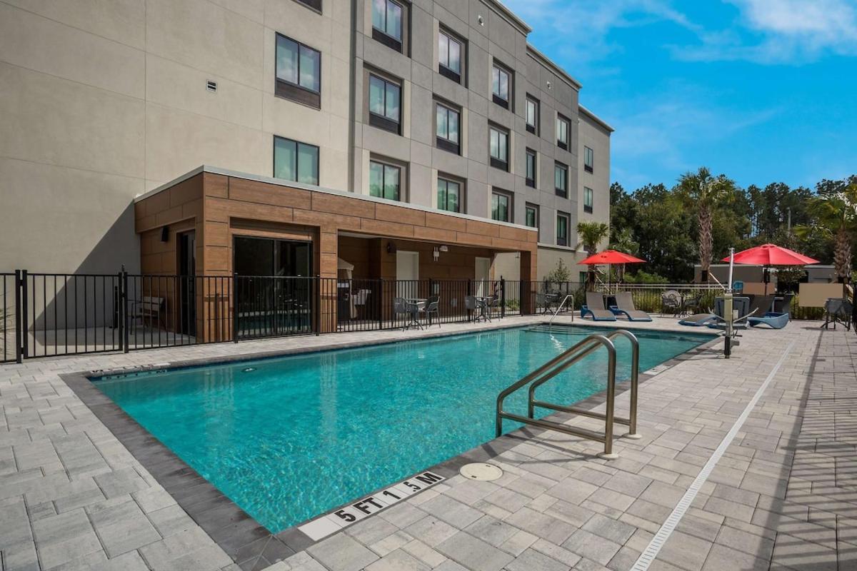 Hampton Inn & Suites Ruskin I-75, Fl Exterior foto